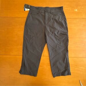 Eddie Bauer 10 NWT grey gray hiking capri short pants